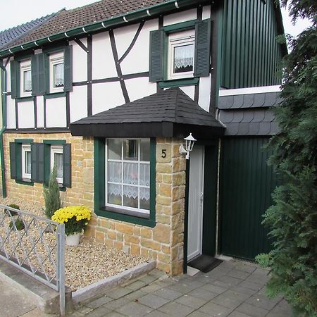 Eifel Quartier Ferienhaus 梅谢尼希 外观 照片