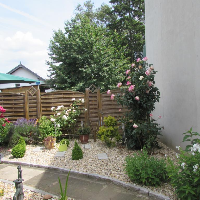 Eifel Quartier Ferienhaus 梅谢尼希 外观 照片